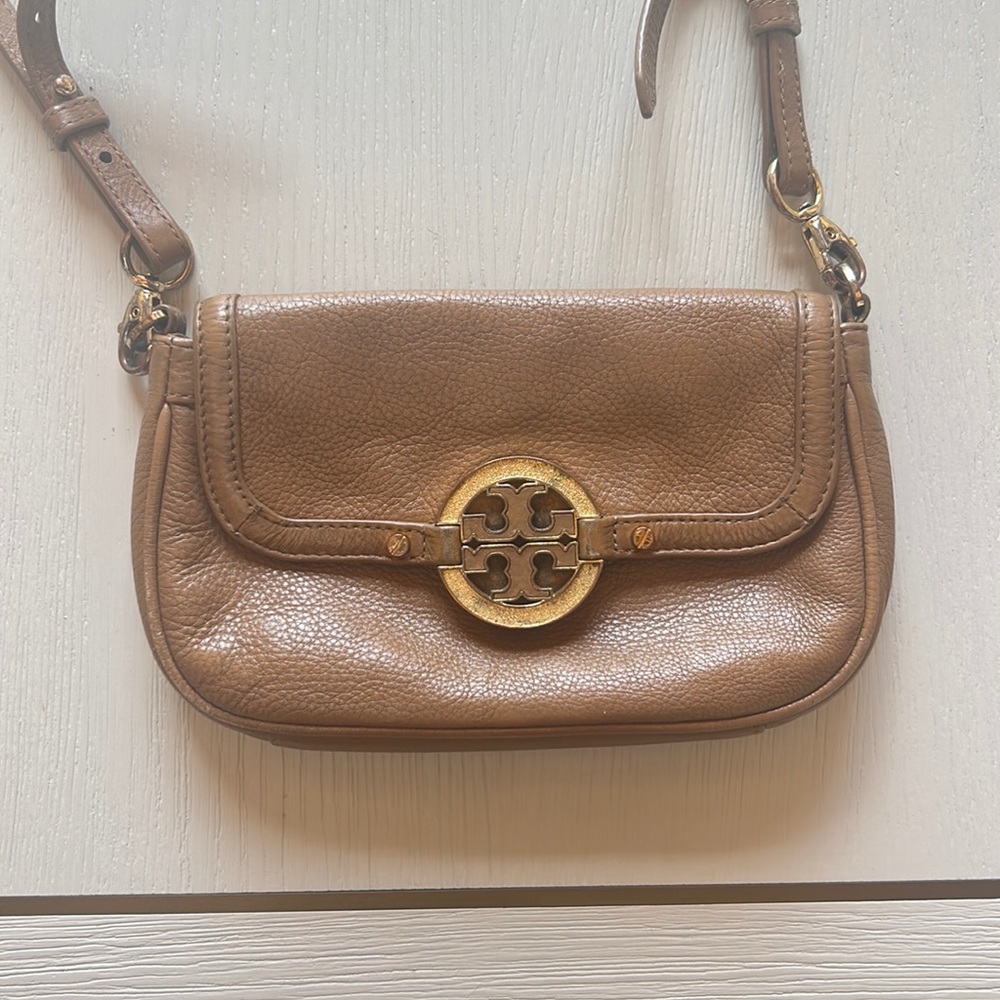 Tory Burch Small Amanda Cross Body tan
